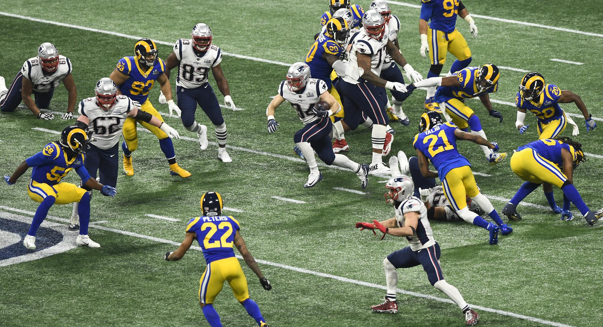 科里纳：正提议世界杯中VAR扩宽应用，复核角球+介入两黄判罚